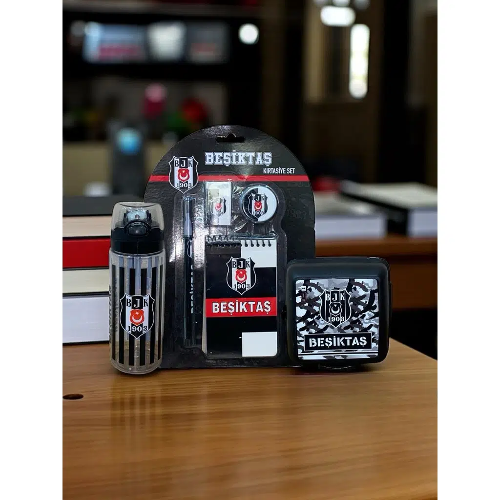 Beşiktaş Taraftar 4 bölmeli Beslenme Kutusu 500 Ml Matara Kırtasiye Seti
